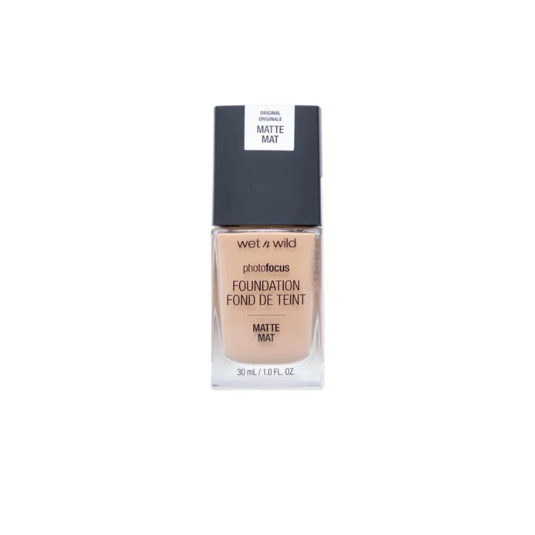 Wet N Wild Photo Focus Foundation Fond De Teint Matte/Mat - Classic Beige/ Beige Classique E371C (30ml)